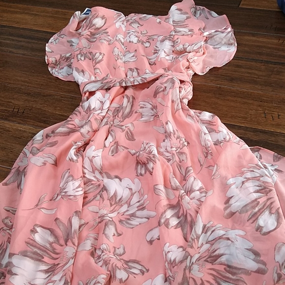 Dress - Picture 3 of 5